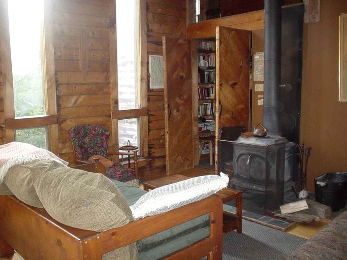 Cabins (Mount Holly, Vermont, United States)