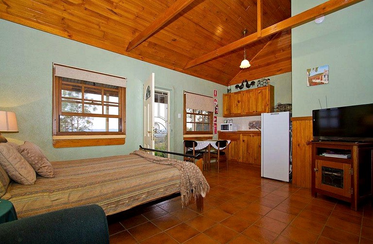 Bed and Breakfast Cottage Nestled in Hunter Valley, New South Wales | Nature Lodges (Mount View, New South Wales, Australia)