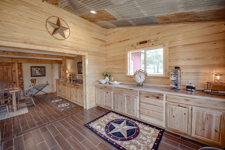 Cabins (United States of America, Round Top, Texas)