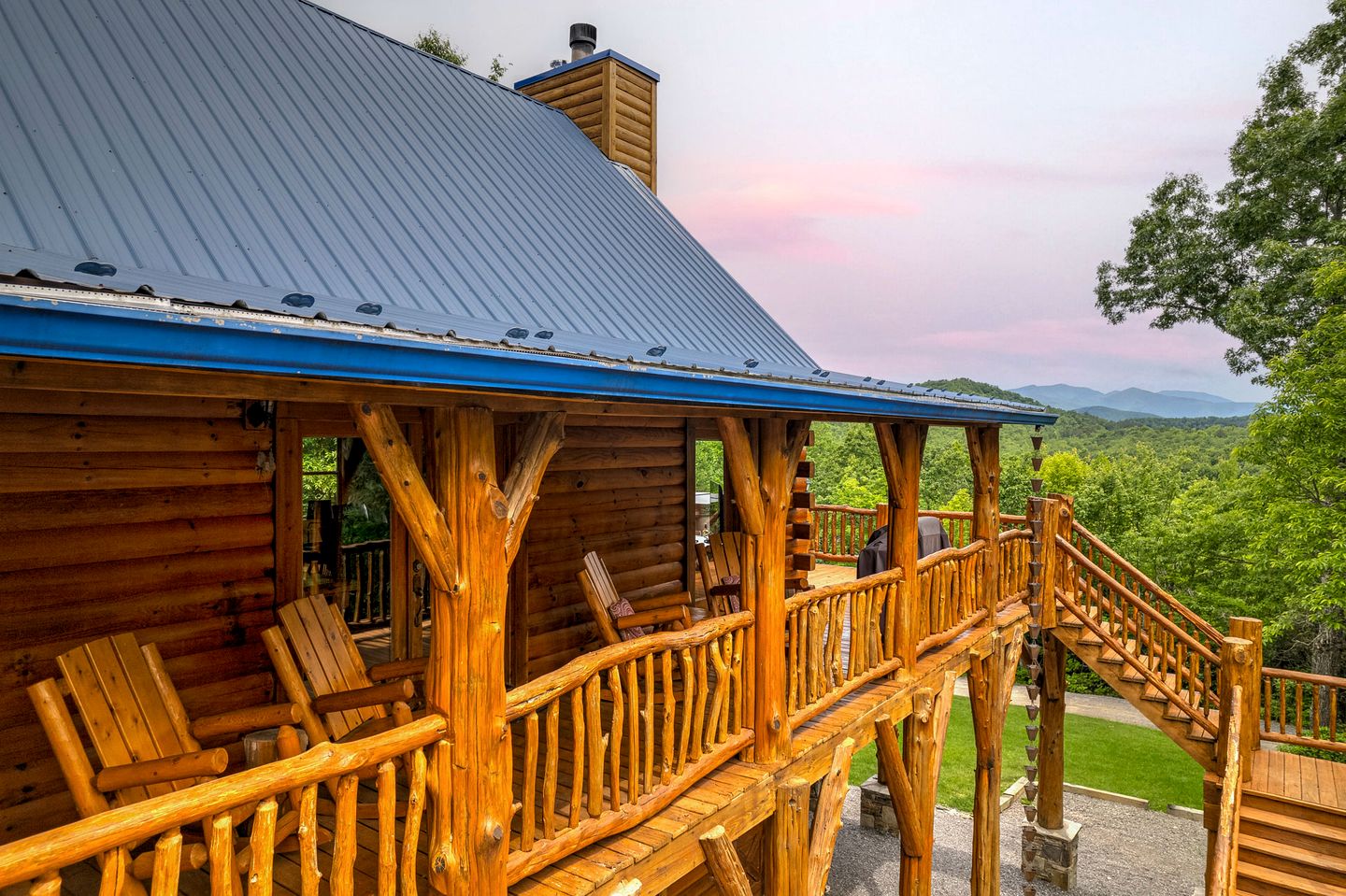 Log Cabins (United States of America, Black Mountain, North Carolina)