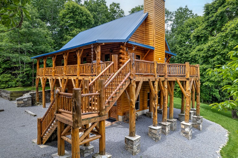 Log Cabins (United States of America, Black Mountain, North Carolina)