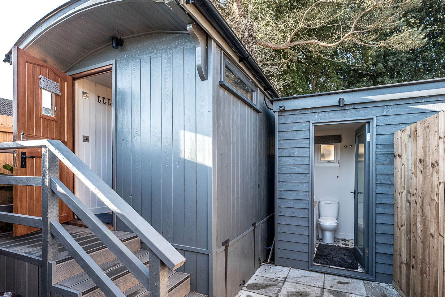 Shepherd's Hut Coastal Glamping, Ideal to Discover Thorpeness
