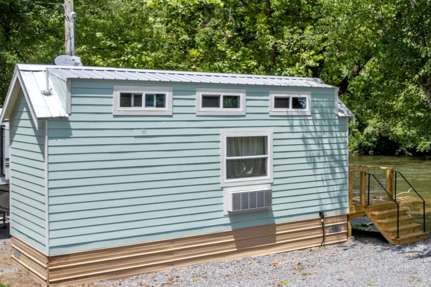 Lakefront Tiny House with All Amenities in Sylva, North Carolina