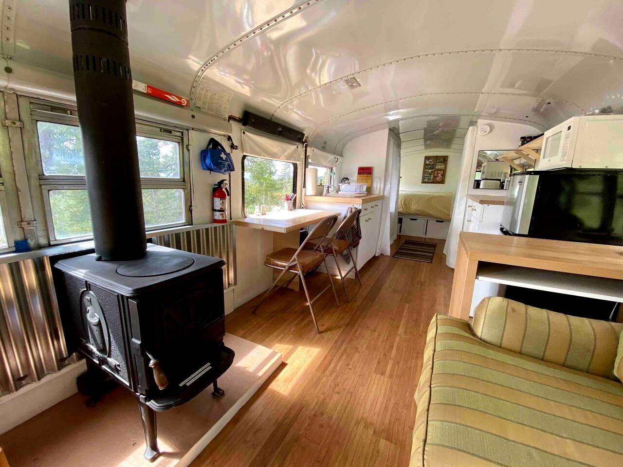 Vacation Rentals (Canada, --, --)