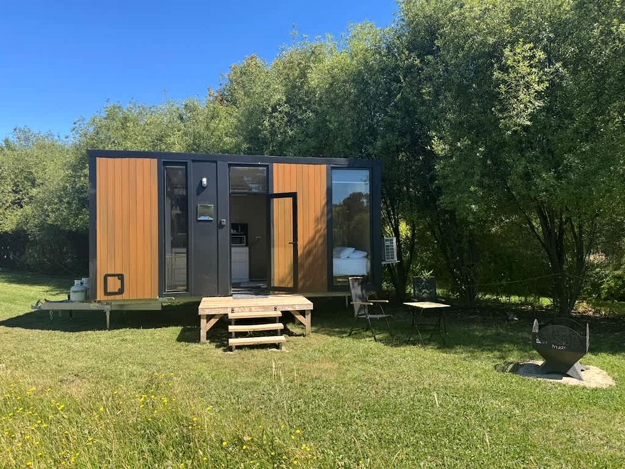 Off-Grid Tiny House with Stunning Vistas in Myrrhee, Victoria