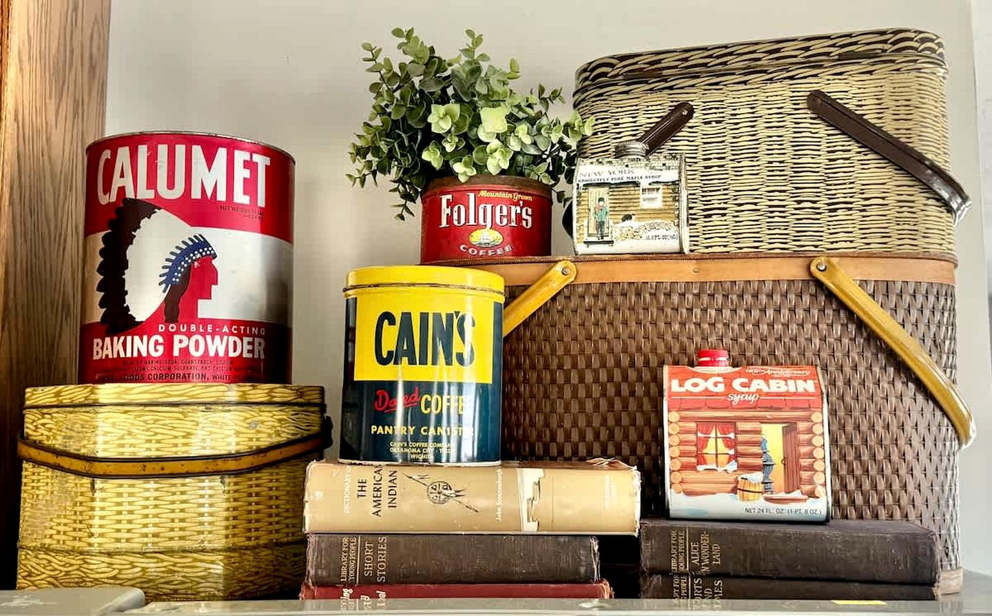 Secluded Riverfront Cabin with Bluff Views, Gated Privacy & Scenic Trail Access in Tahlequah, Oklahoma