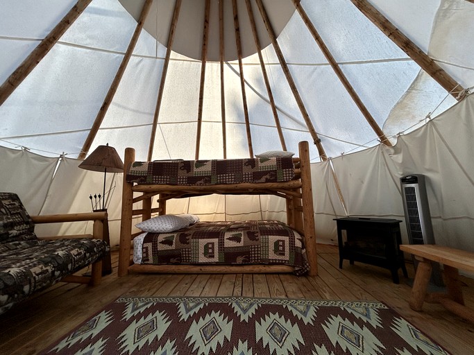 Vacation Rentals (United States of America, Hall, Montana)