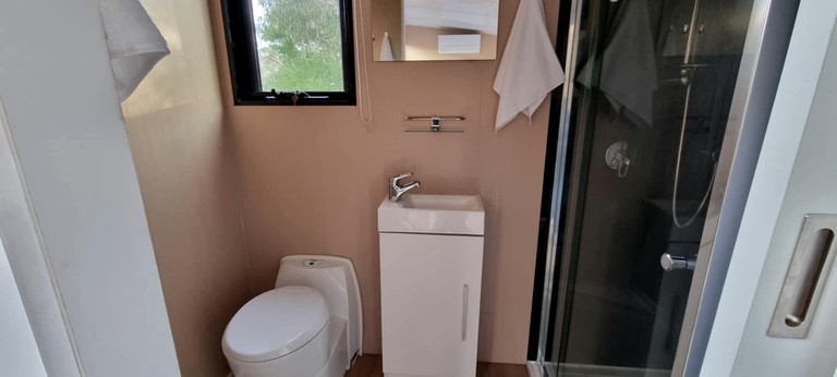 Vacation Rentals (Australia, --, --)