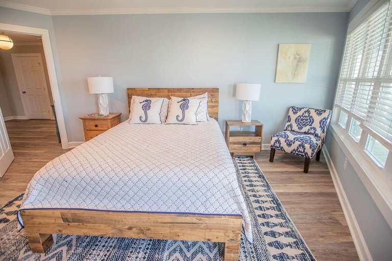 Spacious Oceanview Cottage Rental with a Private Pool Close to Secession, North Carolina | Vacation Rentals (Holden Beach, North Carolina, United Stat