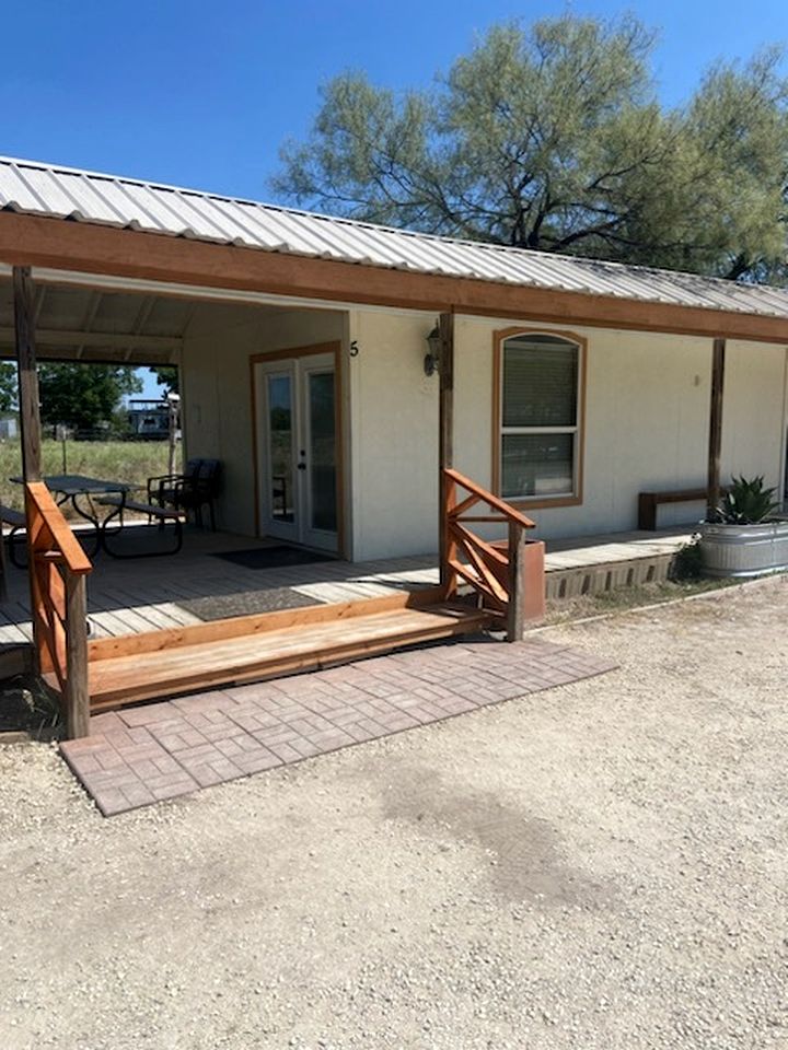 Stunning Riverfront Cottage in Camp Wood, Texas