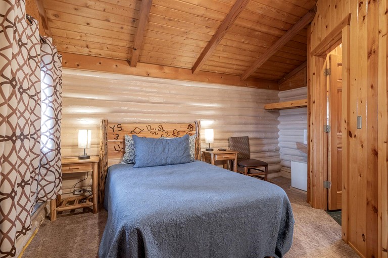 Log Cabins (United States of America, Ashton, Idaho)