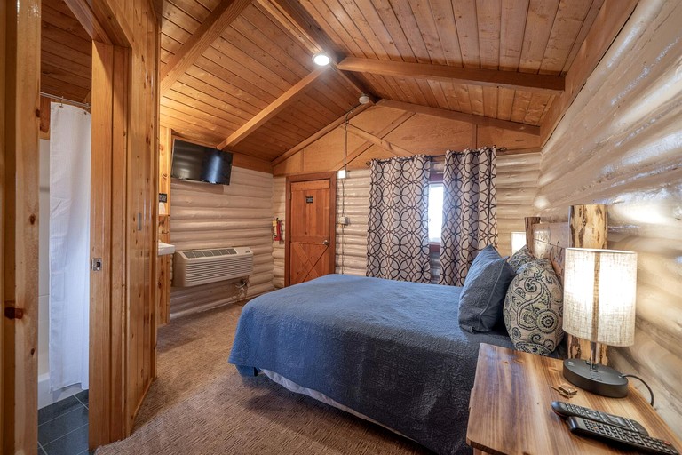Log Cabins (United States of America, Ashton, Idaho)
