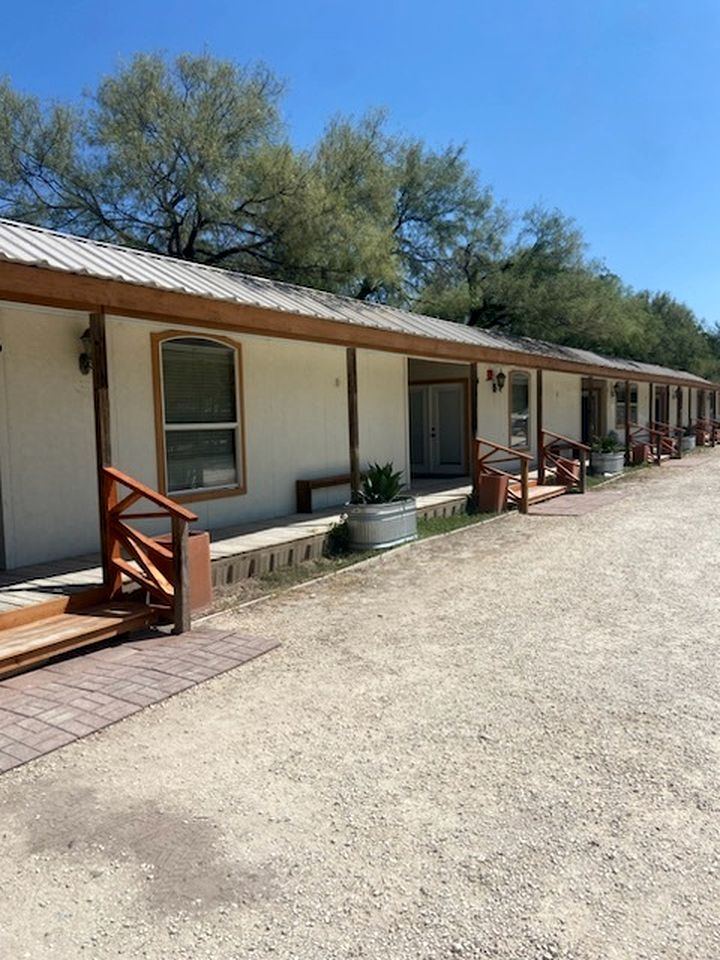 Outstanding Cottage with River Access in Camp Wood, Texas
