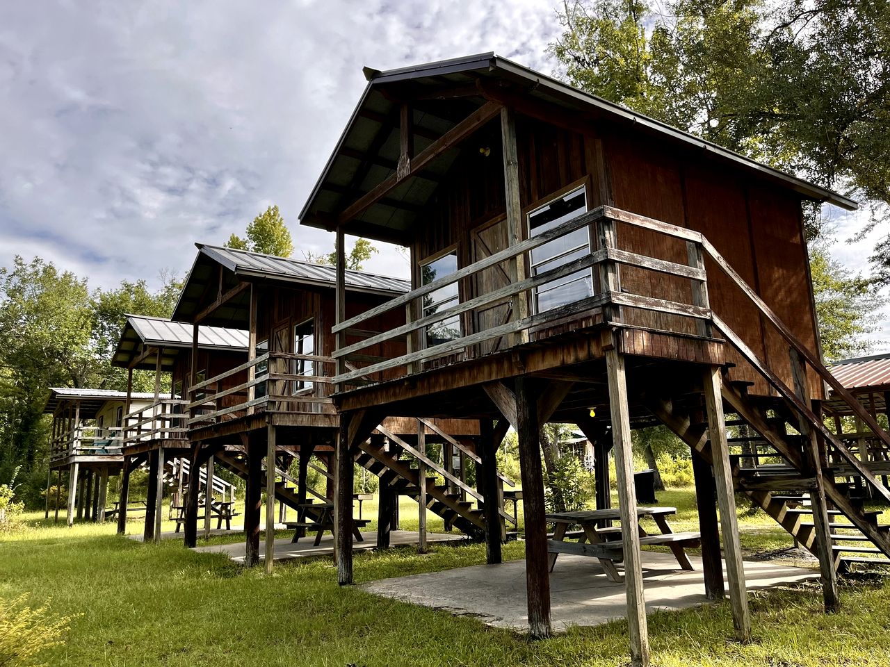 Lush Riverside Cabin Retreat Near Chipola River, Florida
