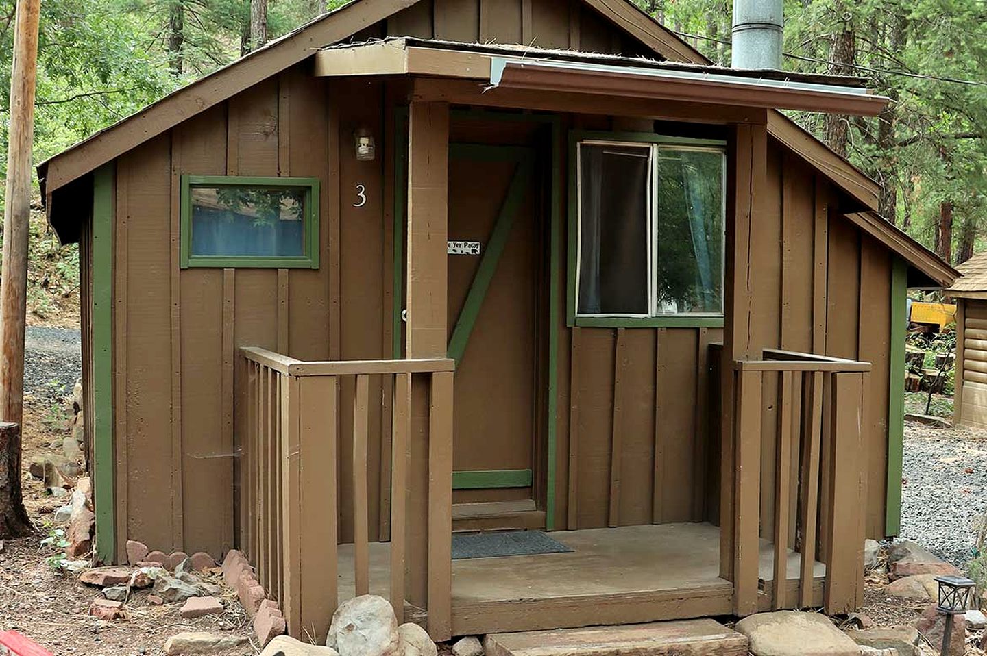 Quaint and Charming Cabin with Fireplace near Christopher Creek, Payson, Arizona