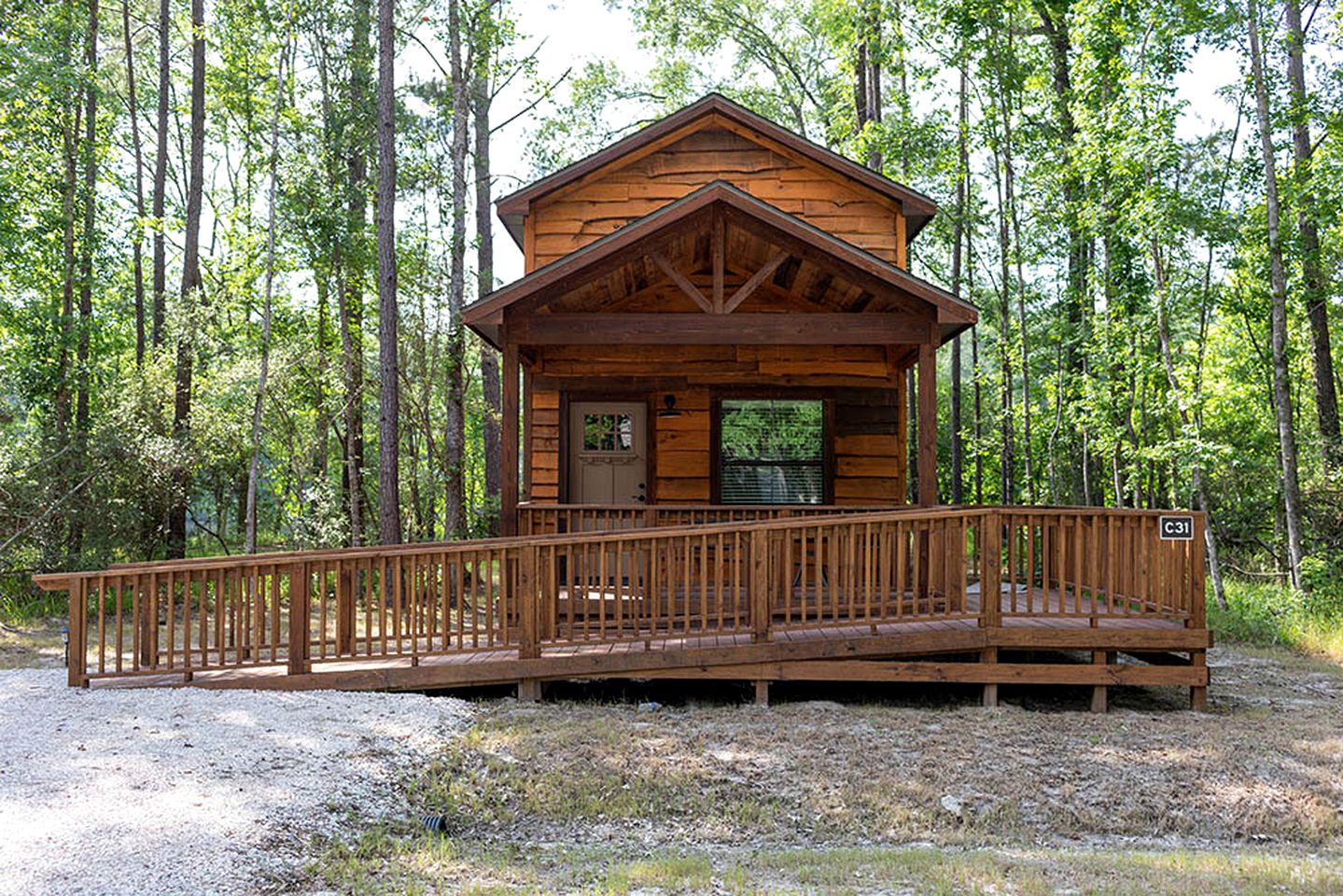 Creek Cabin ADA accessible in Livingston, Texas