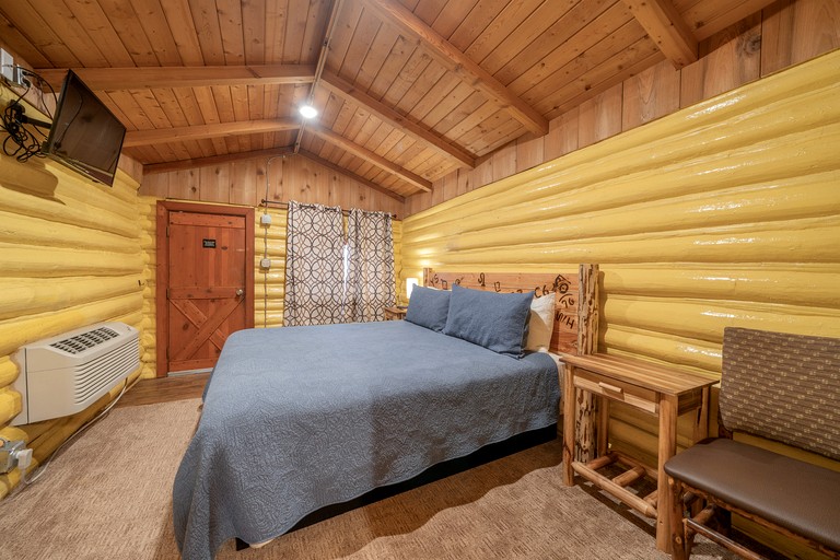 Log Cabins (United States of America, Ashton, Idaho)