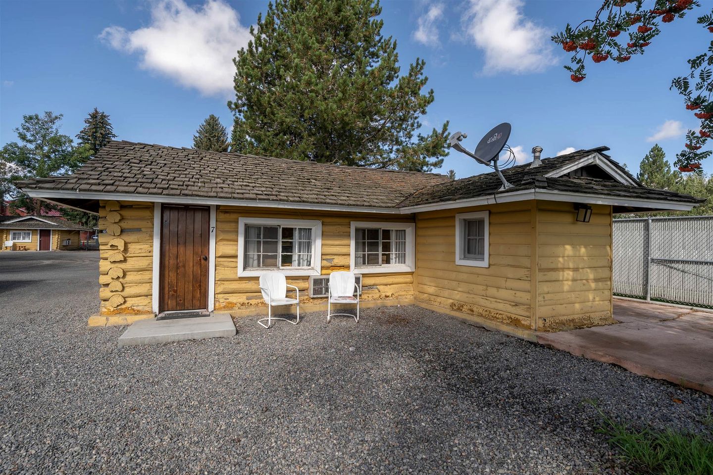 Charming Family Log Cabin, the Perfect Base for Exploring East Idaho in Ashton