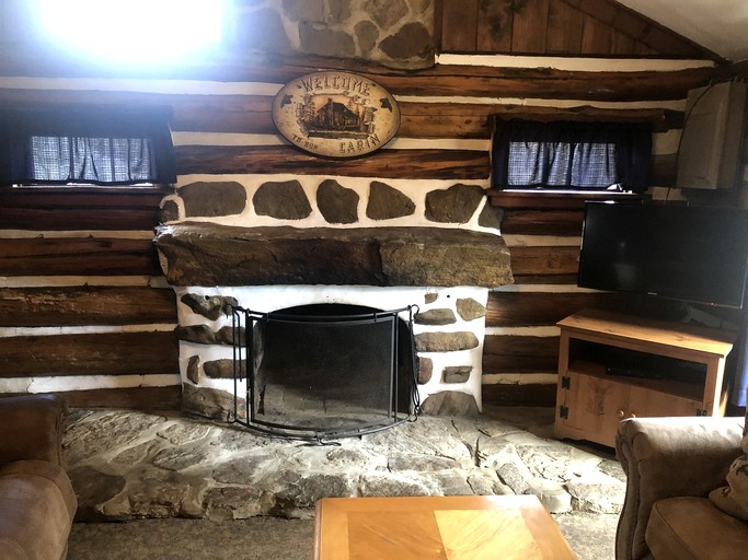 Log Cabins (United States of America, Markleysburg, Pennsylvania)