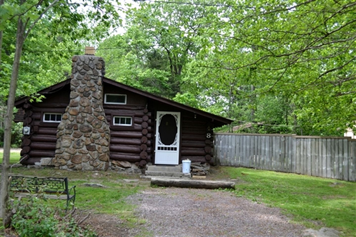 Unique Log Cabin with Fireplace near Youghiogheny River Lake in Pennsylvania