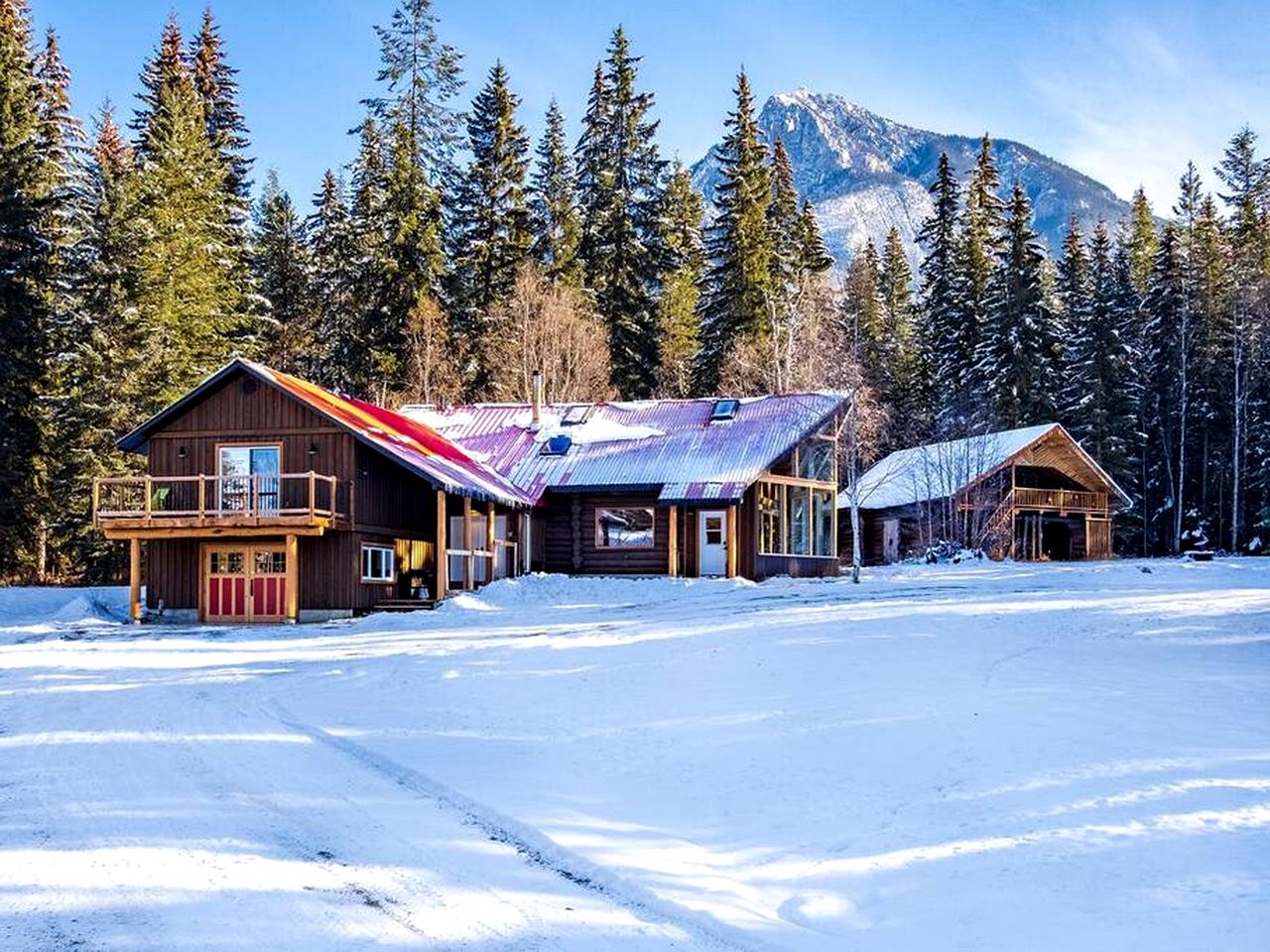 Cabins (Canada, Columbia-Shuswap, British Columbia)