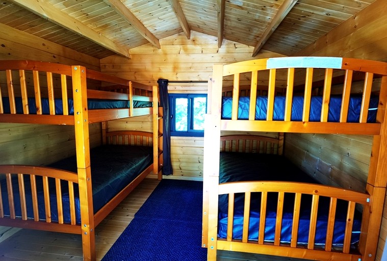 Cabins (Canada, Nanaimo, British Columbia)