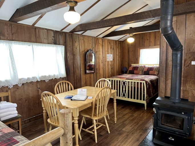 Cabins (United States of America, Columbine, Colorado)