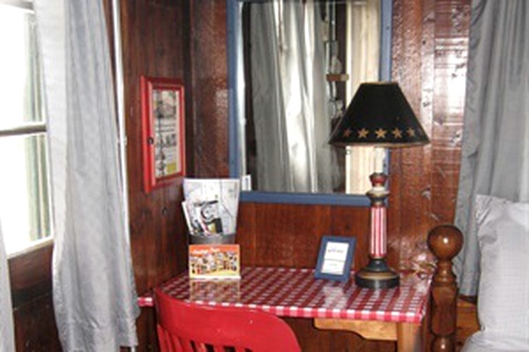 Cabins (United States of America, Cadillac, Michigan)