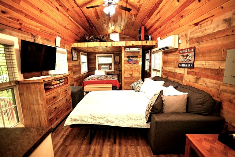 Cabins (United States of America, Murfreesboro, Arkansas)