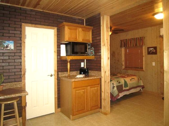 Cabins (United States of America, Inverness, Florida)