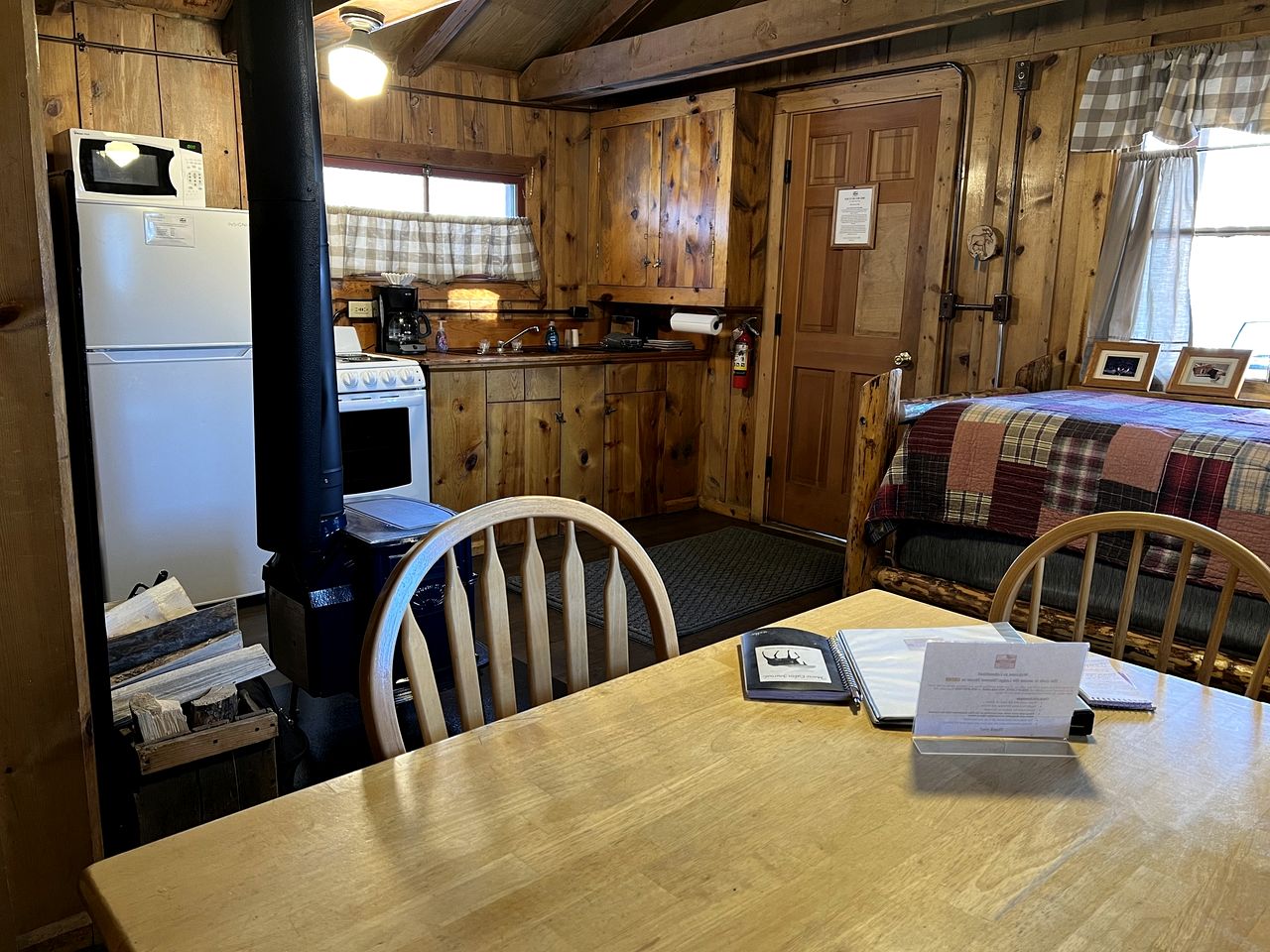 Charming Cabin Rental near Hot Springs in Howelsen Hill Ski Area, Colorado