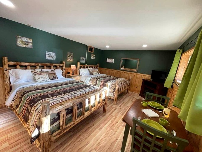 Nature Lodges (United States of America, Thompson Falls, Montana)