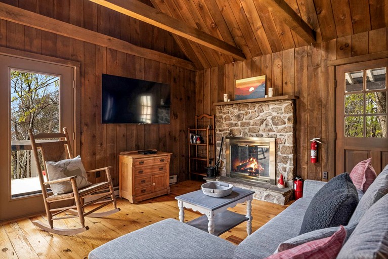 Cabins (United States of America, Mathias, West Virginia)