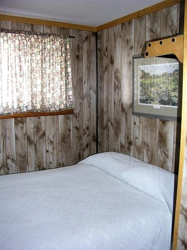 Snug Log Cabin Rental a with Fireplace near Gunnison, Colorado | Log Cabins (Lake City, Colorado, United States of America)
