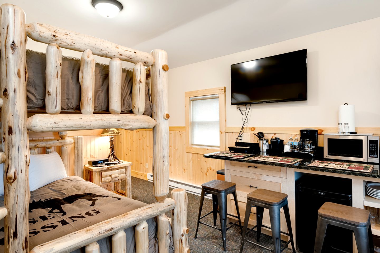 Cabins (Lake Placid, New York, United States)