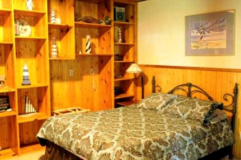 Cabins (New Braunfels, Texas, United States)
