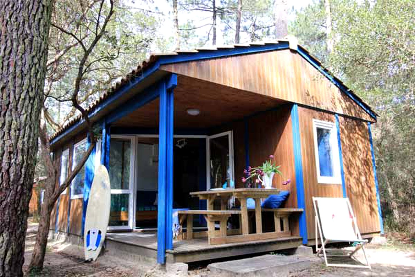 Cabins (Ondres, Nouvelle-Aquitaine, France)