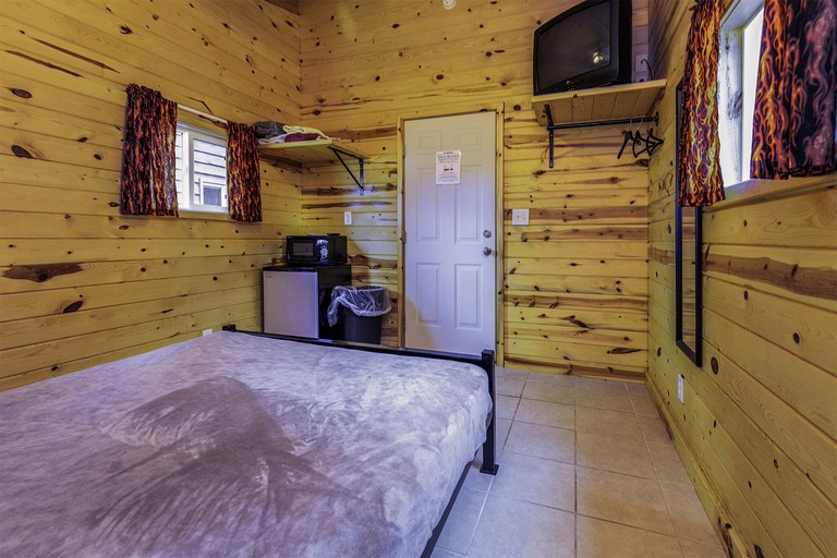 Cabins (United States of America, Sturgis, South Dakota)