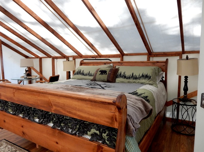 Safari Tents (United States of America, Belfair, Washington)