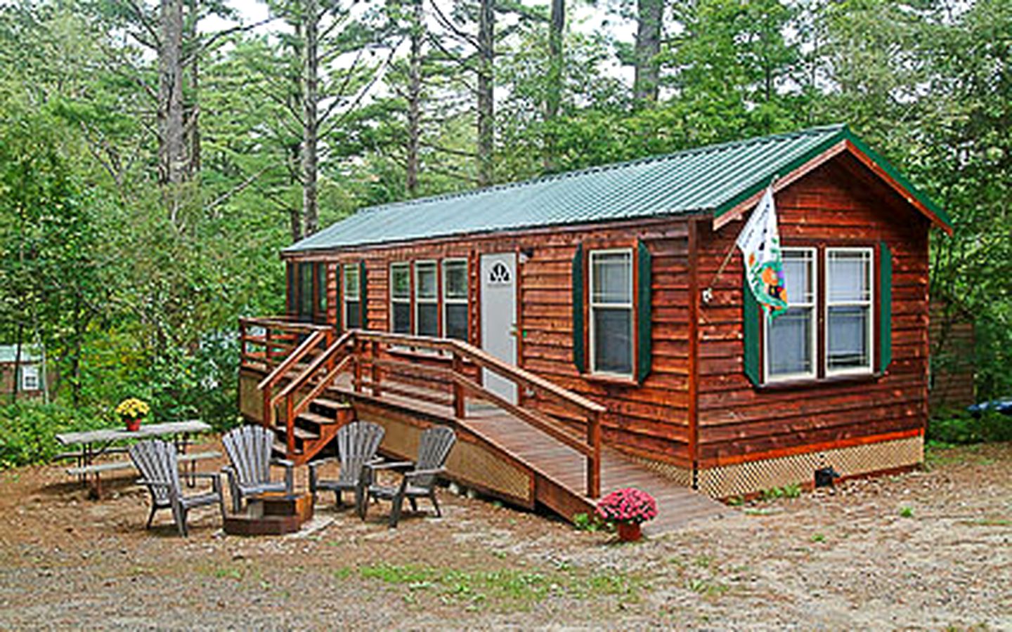 Cabins (Falmouth, Massachusetts, United States)