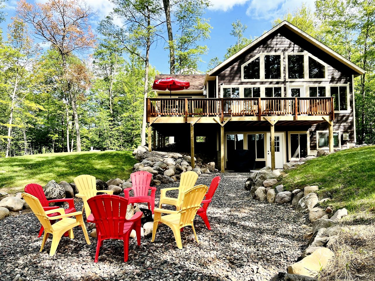 Group Lake Cabin with Ping Pong Table Loaded with Kayaks in Wisconsin