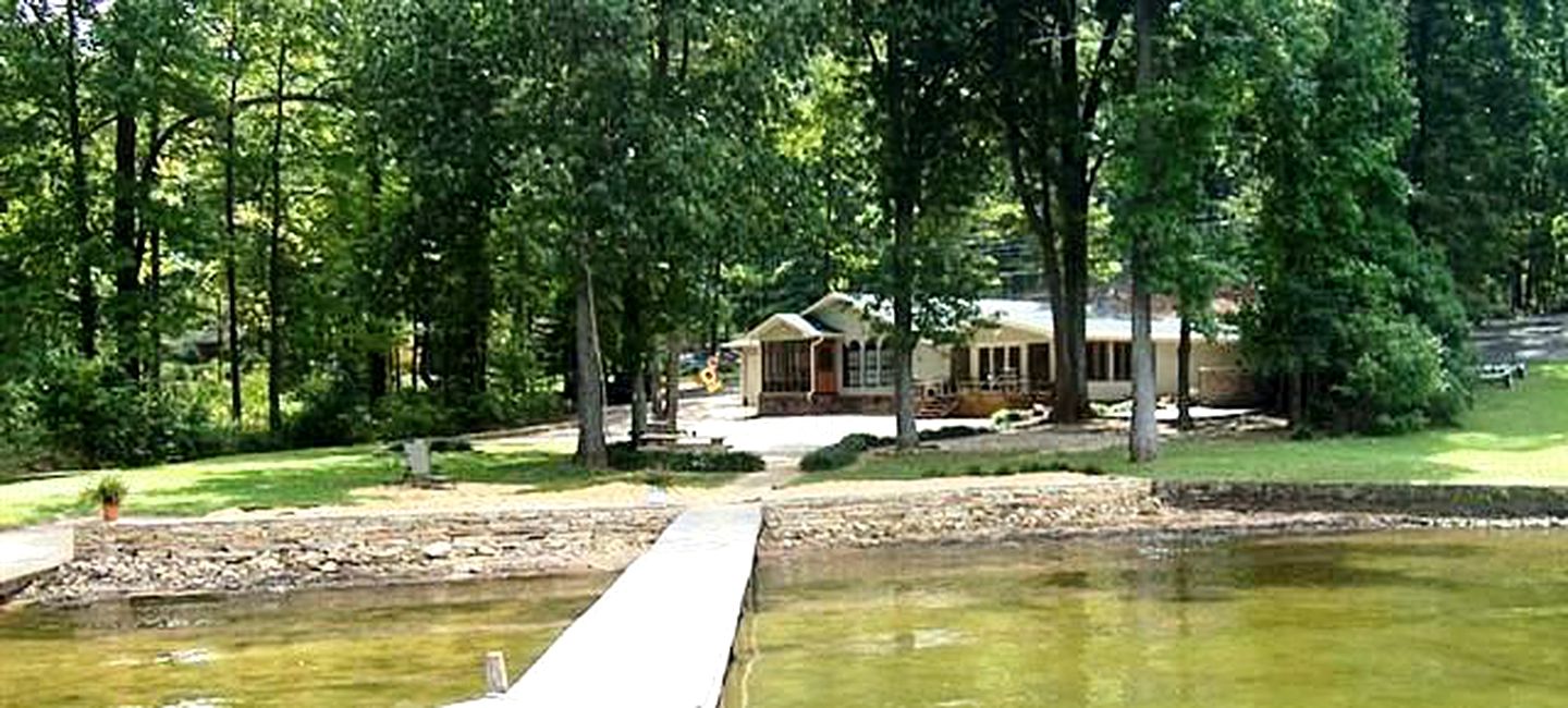 Cottages (Guntersville, Alabama, United States)