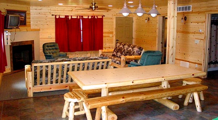 Cabins (Whalan, Minnesota, United States)