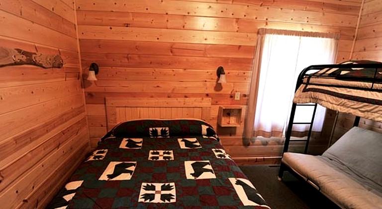 Cabins (Whalan, Minnesota, United States)