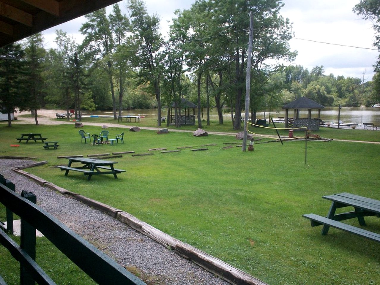 Cottages (Callander, Ontario, Canada)