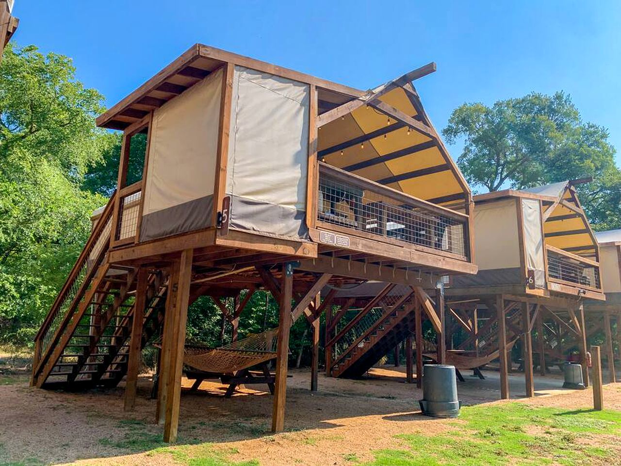 Charming Elevated Tented Cabin Rental near Geronimo Creek, Texas