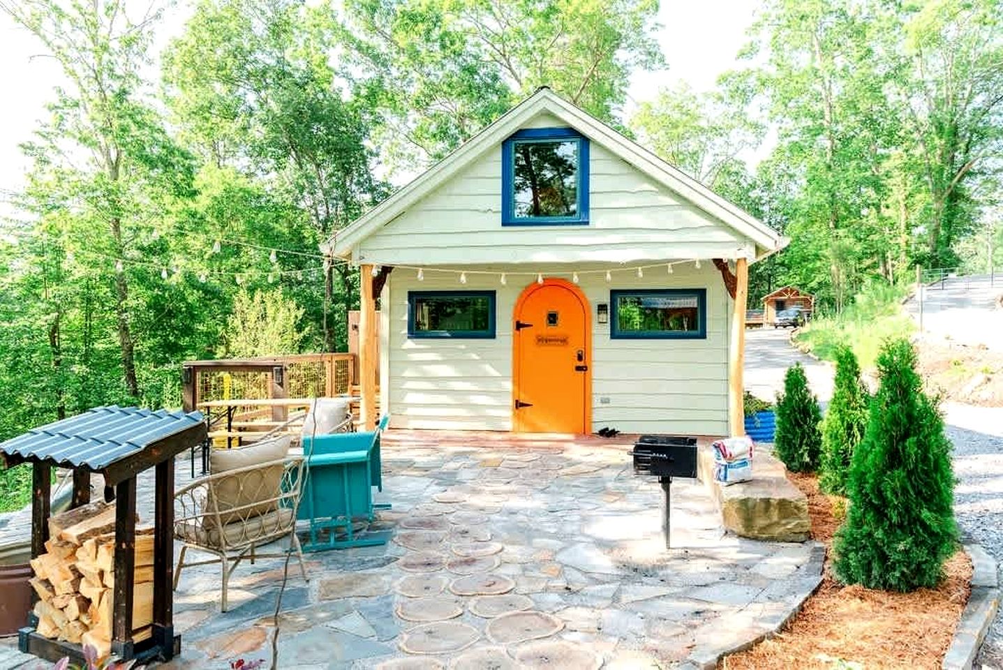Cabins (United States of America, Chattanooga, Tennessee)