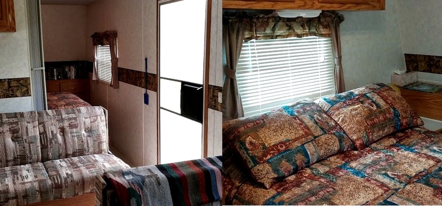 Caravans (Ararat, Virginia, United States)