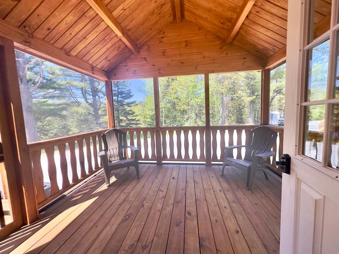 Cabins (United States of America, Steuben, Maine)