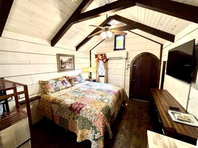 Tiny Houses (United States of America, Sevierville, Tennessee)